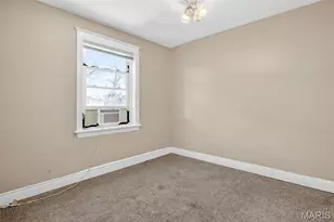 3526 Minnesota Ave, Saint Louis, MO 63118 - Photo 13