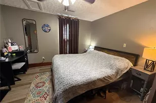 218 Dingle Ave, Palmyra, MO 63461 - Photo 9