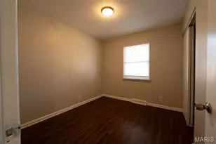 738 Riderwood Dr, Hazelwood, MO 63042 - Photo 9