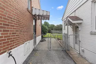 8035 Genesta St, Saint Louis, MO 63123 - Photo 19