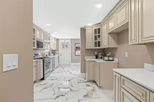 5849 De Giverville Ave, Saint Louis, MO 63112 - Photo 3