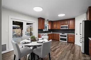 809 Crescent Ridge Dr, Valley Park, MO 63088 - Photo 9