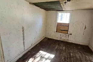 513 Elm St, Bourbon, MO 65441 - Photo 11