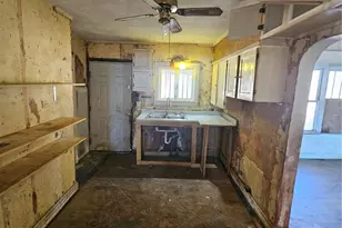 513 Elm St, Bourbon, MO 65441 - Photo 13