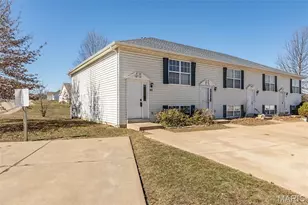 1017 Arlington Ct, Warrenton, MO 63383 - Photo 3
