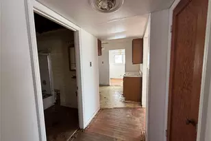 1031 Farmview Dr, Saint Louis, MO 63138 - Photo 13