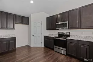 534 Leather Reins Dr, Wentzville, MO 63385 - Photo 21