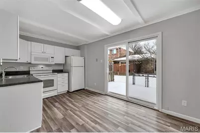 10736 Carroll Wood Way, Saint Louis, MO 63128 - Photo 13