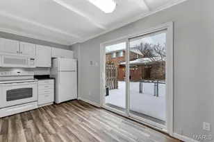 10736 Carroll Wood Way, Saint Louis, MO 63128 - Photo 17