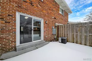 10736 Carroll Wood Way, Saint Louis, MO 63128 - Photo 29