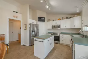 157 Choctaw Dr, Wentzville, MO 63385 - Photo 9