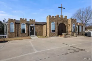 2 Four Winds Dr, Saint Peters, MO 63376 - Photo 1