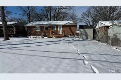 9834 Glenmont Drive, Saint Louis, MO 63123 - Photo 11