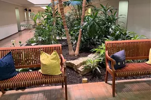 950 E Rue De La Banque, Creve Coeur, MO 63141 - Photo 25