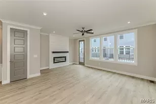 8919 Gateway Heights, Richmond Heights, MO 63144 - Photo 15