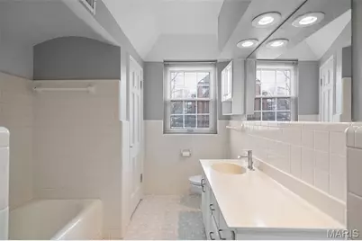 7545 Wellington Way #2B, Saint Louis, MO 63105 - Photo 23