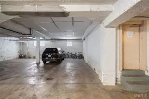 7545 Wellington Way, Saint Louis, MO 63105 - Photo 21