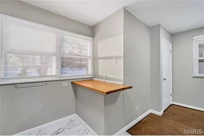 9725 Medford Drive, Riverview, MO 63136 - Photo 13