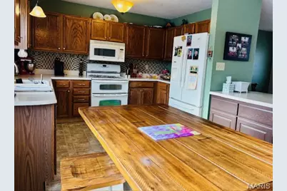 205 and 207 Center Point Rd, Shelbyville, MO 65565 - Photo 27