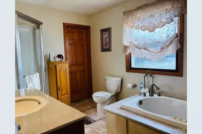 205 and 207 Center Point Rd, Shelbyville, MO 65565 - Photo 39