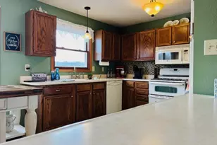 205 and 207 Center Point Rd, Shelbyville, MO 65565 - Photo 27