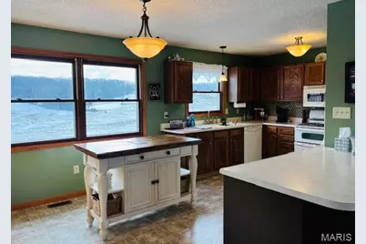 205 and 207 Center Point Rd, Shelbyville, MO 65565 - Photo 25