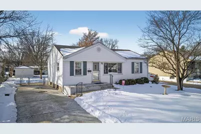 190 Saint Baptista Lane, Florissant, MO 63031 - Photo 1