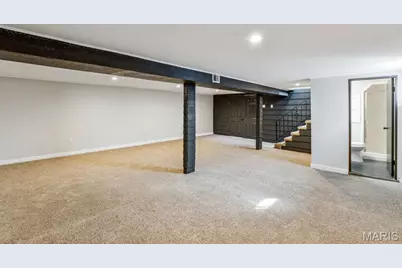 10008 Meadowfield Lane, Saint Louis, MO 63128 - Photo 21