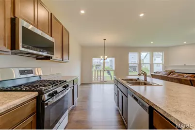 327 Dalriada Boulevard, O'Fallon, MO 63368 - Photo 7