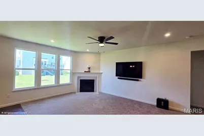 327 Dalriada Boulevard, O'Fallon, MO 63368 - Photo 3