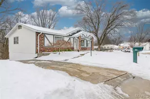 12240 Spring Pl Ct, Maryland Heights, MO 63043 - Photo 45