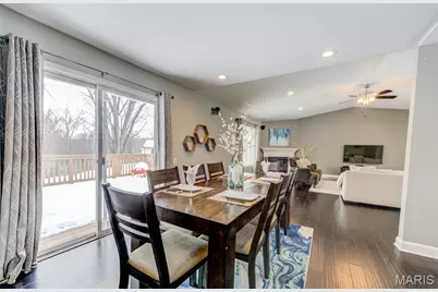 12240 Spring Place Court, Maryland Heights, MO 63043 - Photo 9