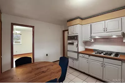 11511 Corlyn Drive, Saint Louis, MO 63138 - Photo 7
