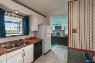 11511 Corlyn Dr, Saint Louis, MO 63138 - Photo 9