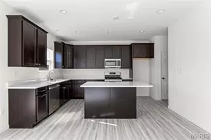 537 Evening Primrose Dr, Wentzville, MO 63385 - Photo 13