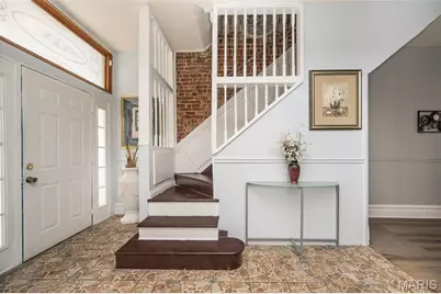 2935 Saint Vincent Avenue, Saint Louis, MO 63104 - Photo 3