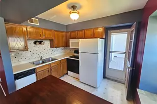 1737 Herault Pl, Saint Louis, MO 63125 - Photo 5