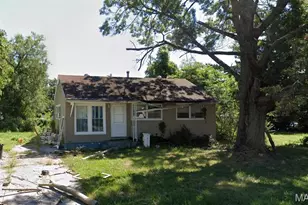 10514 Renfrew Dr, Saint Louis, MO 63137 - Photo 1