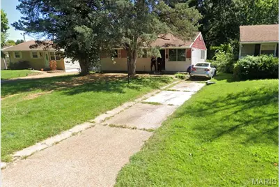 10536 Durness Drive, Saint Louis, MO 63137 - Photo 1