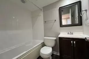 7571 Wellington Way, Saint Louis, MO 63105 - Photo 7