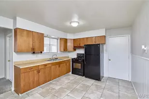 1730 Kay Dr, Florissant, MO 63031 - Photo 9
