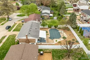 3233 Hedgetree Ln, Saint Louis, MO 63129 - Photo 57