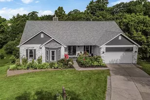 215 Cobblefield Ct, Ballwin, MO 63011 - Photo 3