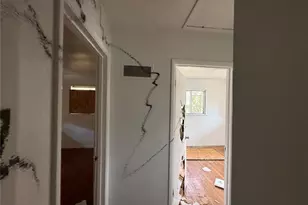 10416 Durness Dr, Saint Louis, MO 63137 - Photo 11