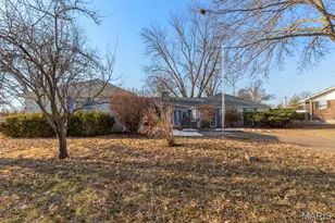 30 N Joyce Ellen Way, Saint Peters, MO 63376 - Photo 1