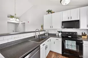 3300 Spring Creek Ln, O'Fallon, MO 63368 - Photo 3