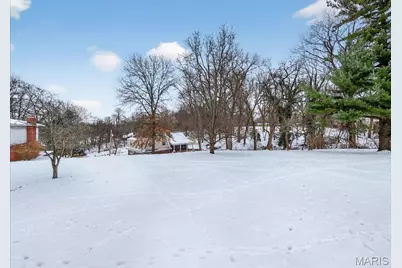 6 Castle Drive, Florissant, MO 63034 - Photo 37