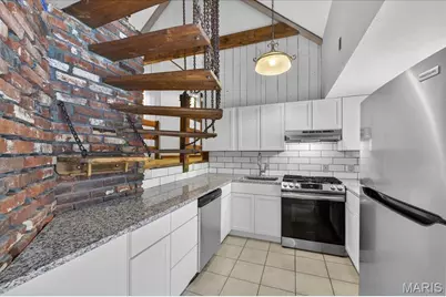 6 Castle Drive, Florissant, MO 63034 - Photo 11