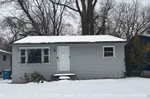 10235 Lord Dr, Saint Louis, MO 63136 - Photo 1