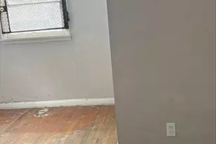 10235 Lord Dr, Saint Louis, MO 63136 - Photo 9